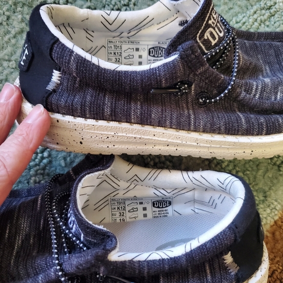 Hey Dude Wally Youth Stretch black/grey/white boys size 13 - Excellent used cond - Picture 6 of 9